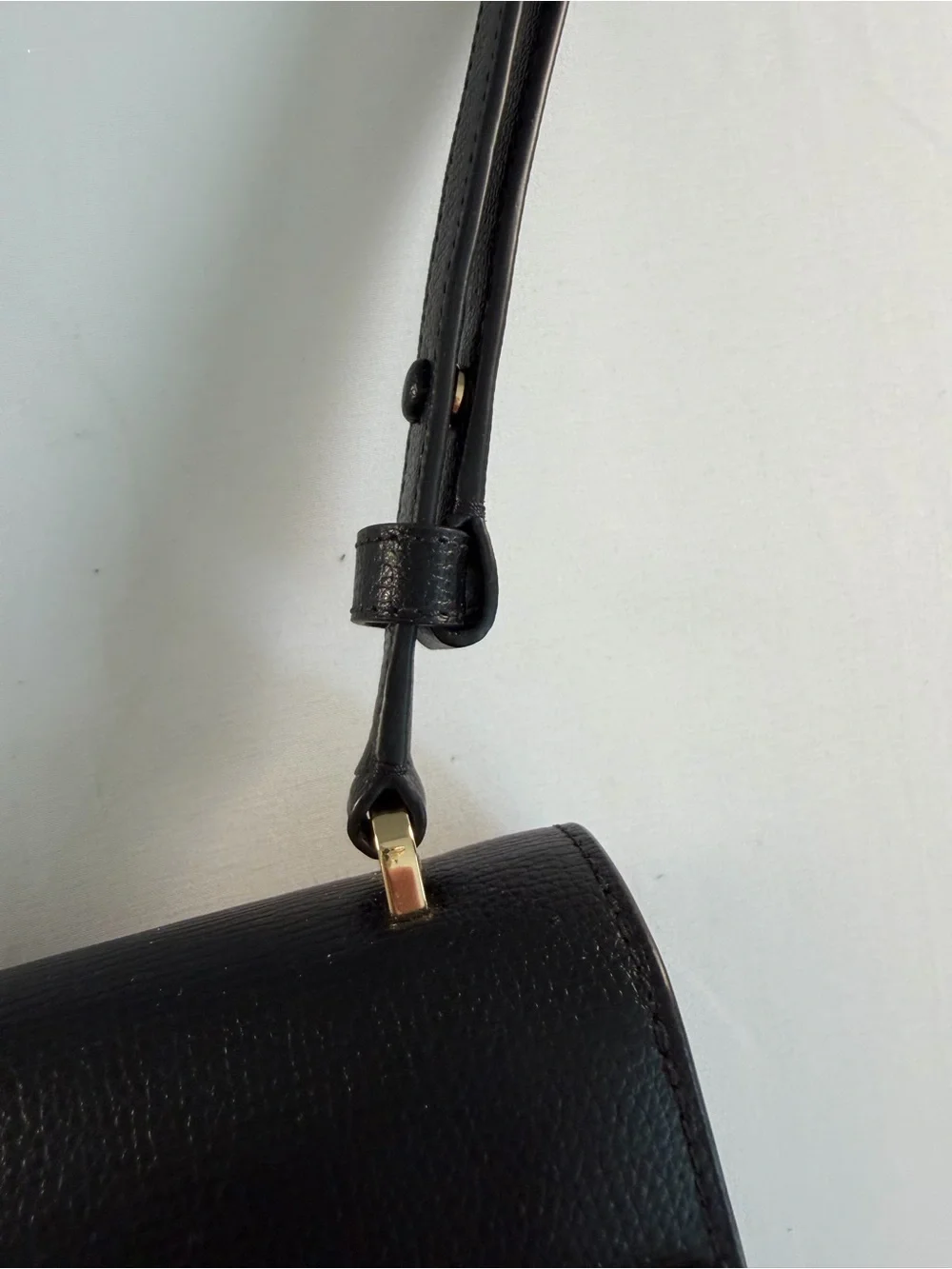 Kate Spade Phoebe turn lock Black Leather Shoulder Bag with Gold Hardware